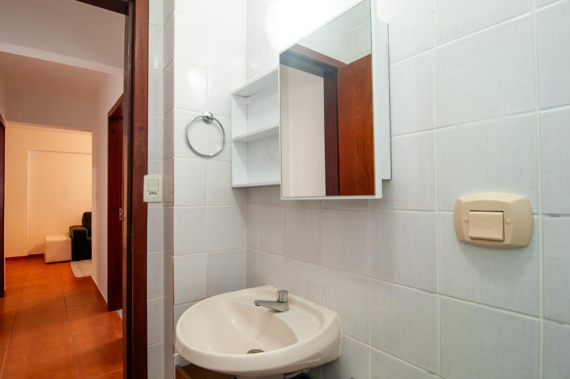 Otima Localizacao Na Barra Sul, 250m Do Mar Xx1976 Apartamento *
